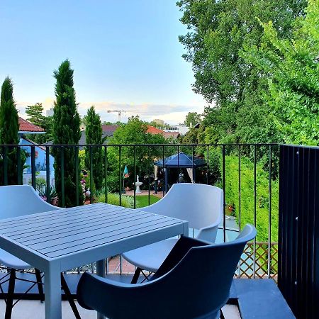 Near Lake Fully Furnished Beautiful Apartment Виена Екстериор снимка